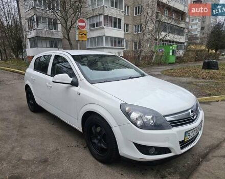 Белый Опель Астра, объемом двигателя 1.6 л и пробегом 242 тыс. км за 3750 $, фото 14 на Automoto.ua