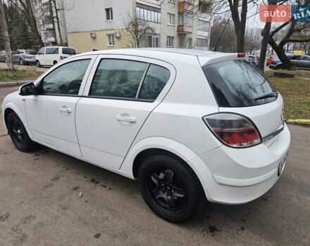 Белый Опель Астра, объемом двигателя 1.6 л и пробегом 242 тыс. км за 3750 $, фото 7 на Automoto.ua