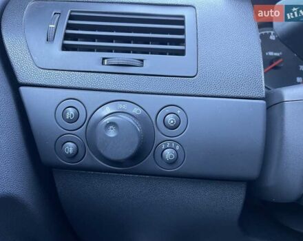 Белый Опель Астра, объемом двигателя 1.6 л и пробегом 182 тыс. км за 6400 $, фото 16 на Automoto.ua