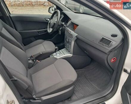 Білий Опель Астра, об'ємом двигуна 1.6 л та пробігом 184 тис. км за 6999 $, фото 11 на Automoto.ua