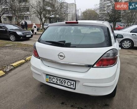 Белый Опель Астра, объемом двигателя 1.6 л и пробегом 242 тыс. км за 3750 $, фото 6 на Automoto.ua