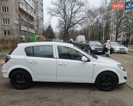Белый Опель Астра, объемом двигателя 1.6 л и пробегом 242 тыс. км за 3750 $, фото 10 на Automoto.ua