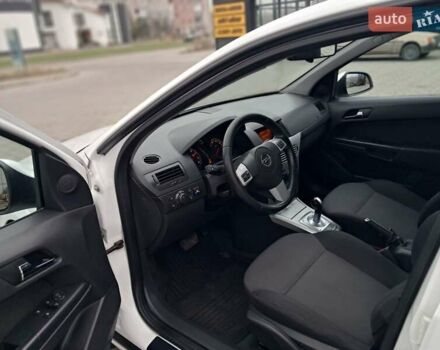 Білий Опель Астра, об'ємом двигуна 1.6 л та пробігом 184 тис. км за 6999 $, фото 14 на Automoto.ua
