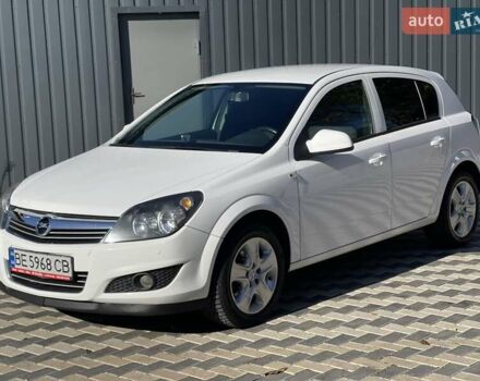 Белый Опель Астра, объемом двигателя 1.6 л и пробегом 182 тыс. км за 6400 $, фото 3 на Automoto.ua