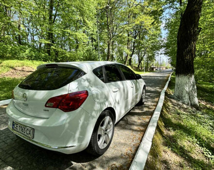 Белый Опель Астра, объемом двигателя 1.96 л и пробегом 276 тыс. км за 6800 $, фото 4 на Automoto.ua