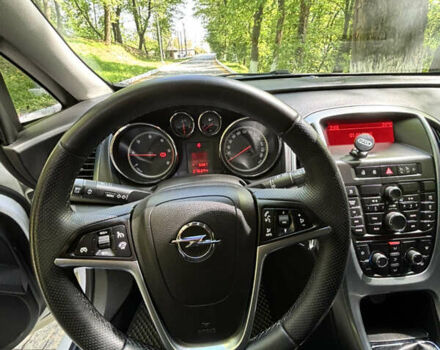 Белый Опель Астра, объемом двигателя 1.96 л и пробегом 276 тыс. км за 6800 $, фото 10 на Automoto.ua