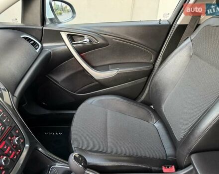 Белый Опель Астра, объемом двигателя 1.7 л и пробегом 219 тыс. км за 8200 $, фото 42 на Automoto.ua