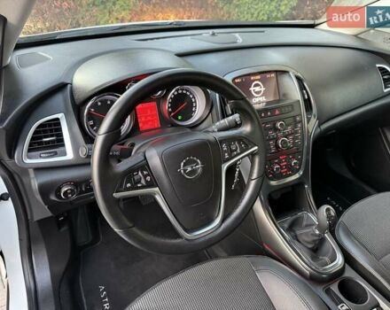 Белый Опель Астра, объемом двигателя 1.7 л и пробегом 219 тыс. км за 8200 $, фото 28 на Automoto.ua