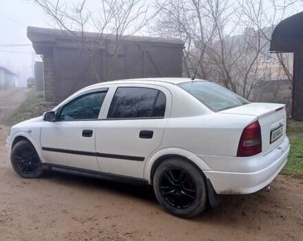 Белый Опель Астра, объемом двигателя 1.8 л и пробегом 230 тыс. км за 2850 $, фото 4 на Automoto.ua