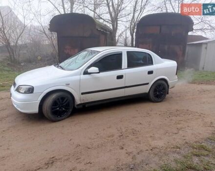 Белый Опель Астра, объемом двигателя 1.8 л и пробегом 230 тыс. км за 2850 $, фото 7 на Automoto.ua