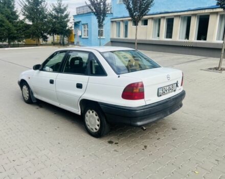 Белый Опель Астра, объемом двигателя 0 л и пробегом 135 тыс. км за 1750 $, фото 4 на Automoto.ua