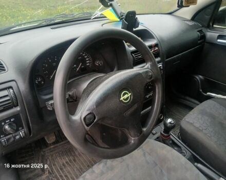 Білий Опель Астра, об'ємом двигуна 1.8 л та пробігом 301 тис. км за 950 $, фото 7 на Automoto.ua