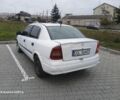 Белый Опель Астра, объемом двигателя 1.8 л и пробегом 301 тыс. км за 750 $, фото 4 на Automoto.ua