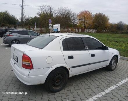 Білий Опель Астра, об'ємом двигуна 1.8 л та пробігом 301 тис. км за 950 $, фото 3 на Automoto.ua