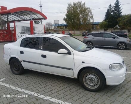 Білий Опель Астра, об'ємом двигуна 1.8 л та пробігом 301 тис. км за 950 $, фото 2 на Automoto.ua