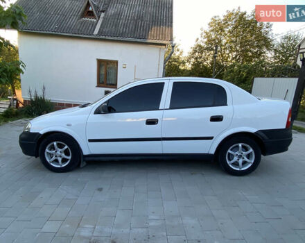 Опель Астра 2000 у Збараже на Automoto.ua Білий Опель Астра, об'ємом двигуна 1.39 л та пробігом 300 тис. км за 2100 $, фото 2 на Automoto.ua