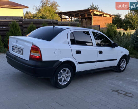 Опель Астра 2000 у Збараже на Automoto.ua Білий Опель Астра, об'ємом двигуна 1.39 л та пробігом 300 тис. км за 2100 $, фото 5 на Automoto.ua