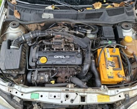 Білий Опель Астра, об'ємом двигуна 1.6 л та пробігом 242 тис. км за 800 $, фото 4 на Automoto.ua