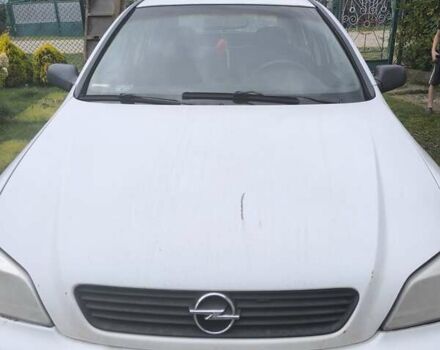 Белый Опель Астра, объемом двигателя 1.6 л и пробегом 226 тыс. км за 2500 $, фото 2 на Automoto.ua