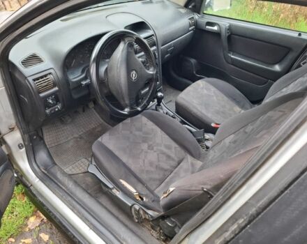 Білий Опель Астра, об'ємом двигуна 1.6 л та пробігом 242 тис. км за 800 $, фото 3 на Automoto.ua