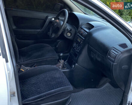 Опель Астра 2000 у Збараже на Automoto.ua Білий Опель Астра, об'ємом двигуна 1.39 л та пробігом 300 тис. км за 2100 $, фото 29 на Automoto.ua