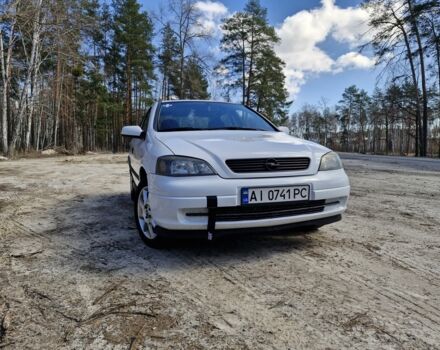Белый Опель Астра, объемом двигателя 1.4 л и пробегом 400 тыс. км за 2900 $, фото 3 на Automoto.ua
