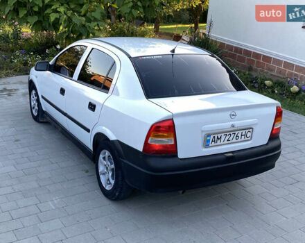 Белый Опель Астра, объемом двигателя 1.39 л и пробегом 300 тыс. км за 2500 $, фото 21 на Automoto.ua