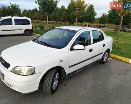 Білий Опель Астра, об'ємом двигуна 1.6 л та пробігом 260 тис. км за 3300 $, фото 1 на Automoto.ua