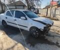 Белый Опель Астра, объемом двигателя 1.6 л и пробегом 205 тыс. км за 1100 $, фото 3 на Automoto.ua