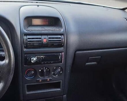 Білий Опель Астра, об'ємом двигуна 1.39 л та пробігом 251 тис. км за 3500 $, фото 13 на Automoto.ua