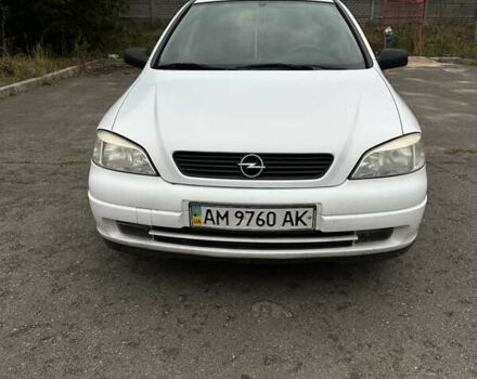 Белый Опель Астра, объемом двигателя 1.4 л и пробегом 205 тыс. км за 4300 $, фото 2 на Automoto.ua