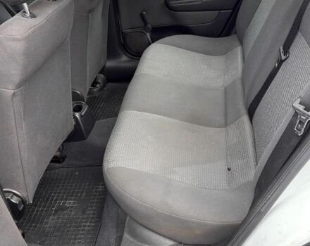 Белый Опель Астра, объемом двигателя 1.4 л и пробегом 304 тыс. км за 3500 $, фото 5 на Automoto.ua