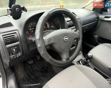 Белый Опель Астра, объемом двигателя 1.6 л и пробегом 218 тыс. км за 4900 $, фото 14 на Automoto.ua
