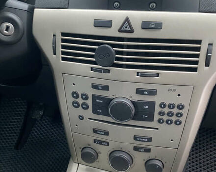 Белый Опель Астра, объемом двигателя 1.69 л и пробегом 285 тыс. км за 4450 $, фото 14 на Automoto.ua