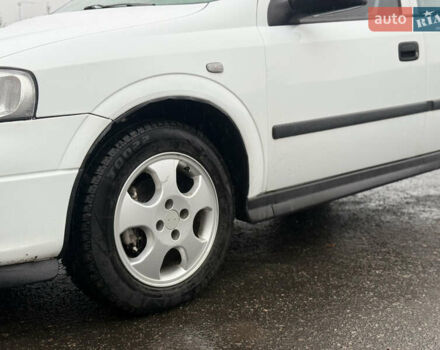 Белый Опель Астра, объемом двигателя 1.6 л и пробегом 218 тыс. км за 4900 $, фото 6 на Automoto.ua