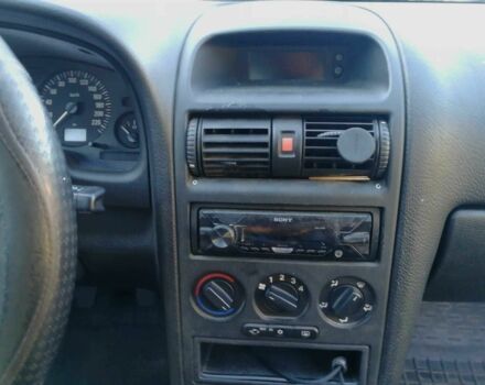 Белый Опель Астра, объемом двигателя 1.4 л и пробегом 370 тыс. км за 3484 $, фото 7 на Automoto.ua