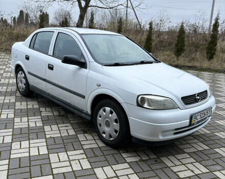 Белый Опель Астра, объемом двигателя 1.6 л и пробегом 280 тыс. км за 2999 $, фото 3 на Automoto.ua