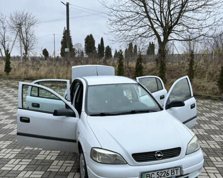 Белый Опель Астра, объемом двигателя 1.6 л и пробегом 280 тыс. км за 2999 $, фото 14 на Automoto.ua