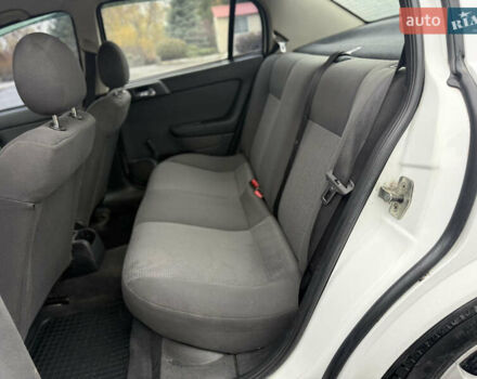 Белый Опель Астра, объемом двигателя 1.6 л и пробегом 218 тыс. км за 4900 $, фото 15 на Automoto.ua