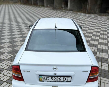 Белый Опель Астра, объемом двигателя 1.6 л и пробегом 280 тыс. км за 2999 $, фото 7 на Automoto.ua