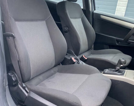 Белый Опель Астра, объемом двигателя 1.69 л и пробегом 285 тыс. км за 4450 $, фото 11 на Automoto.ua