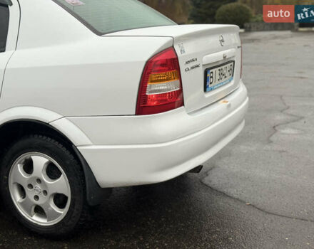 Белый Опель Астра, объемом двигателя 1.6 л и пробегом 218 тыс. км за 4900 $, фото 11 на Automoto.ua