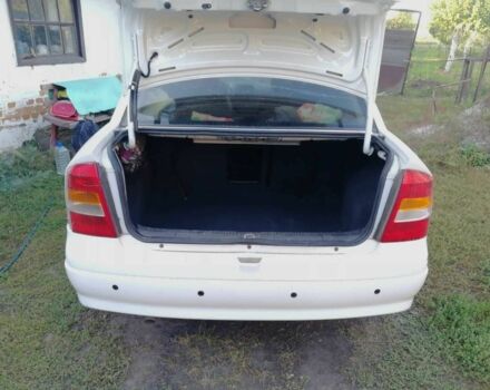 Белый Опель Астра, объемом двигателя 1.4 л и пробегом 370 тыс. км за 3484 $, фото 2 на Automoto.ua