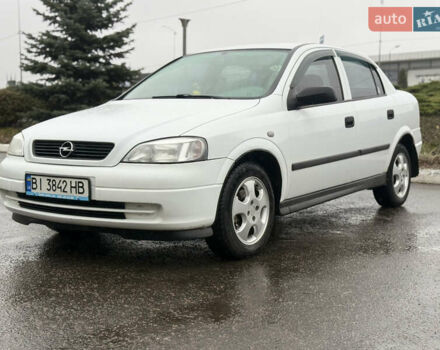 Белый Опель Астра, объемом двигателя 1.6 л и пробегом 218 тыс. км за 4900 $, фото 5 на Automoto.ua