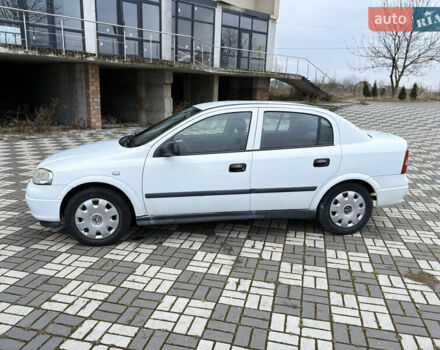 Белый Опель Астра, объемом двигателя 1.6 л и пробегом 280 тыс. км за 2999 $, фото 5 на Automoto.ua