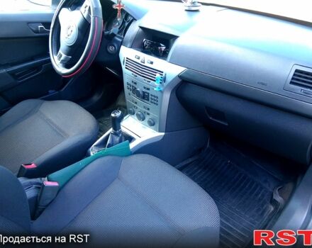 Белый Опель Астра, объемом двигателя 1.6 л и пробегом 255 тыс. км за 5400 $, фото 5 на Automoto.ua