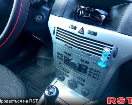 Белый Опель Астра, объемом двигателя 1.6 л и пробегом 255 тыс. км за 5400 $, фото 6 на Automoto.ua