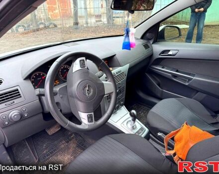 Білий Опель Астра, об'ємом двигуна 1.6 л та пробігом 215 тис. км за 7000 $, фото 4 на Automoto.ua