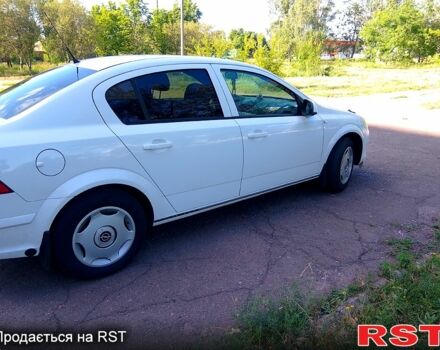 Белый Опель Астра, объемом двигателя 1.6 л и пробегом 255 тыс. км за 5400 $, фото 8 на Automoto.ua