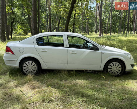 Белый Опель Астра, объемом двигателя 1.6 л и пробегом 208 тыс. км за 4800 $, фото 14 на Automoto.ua